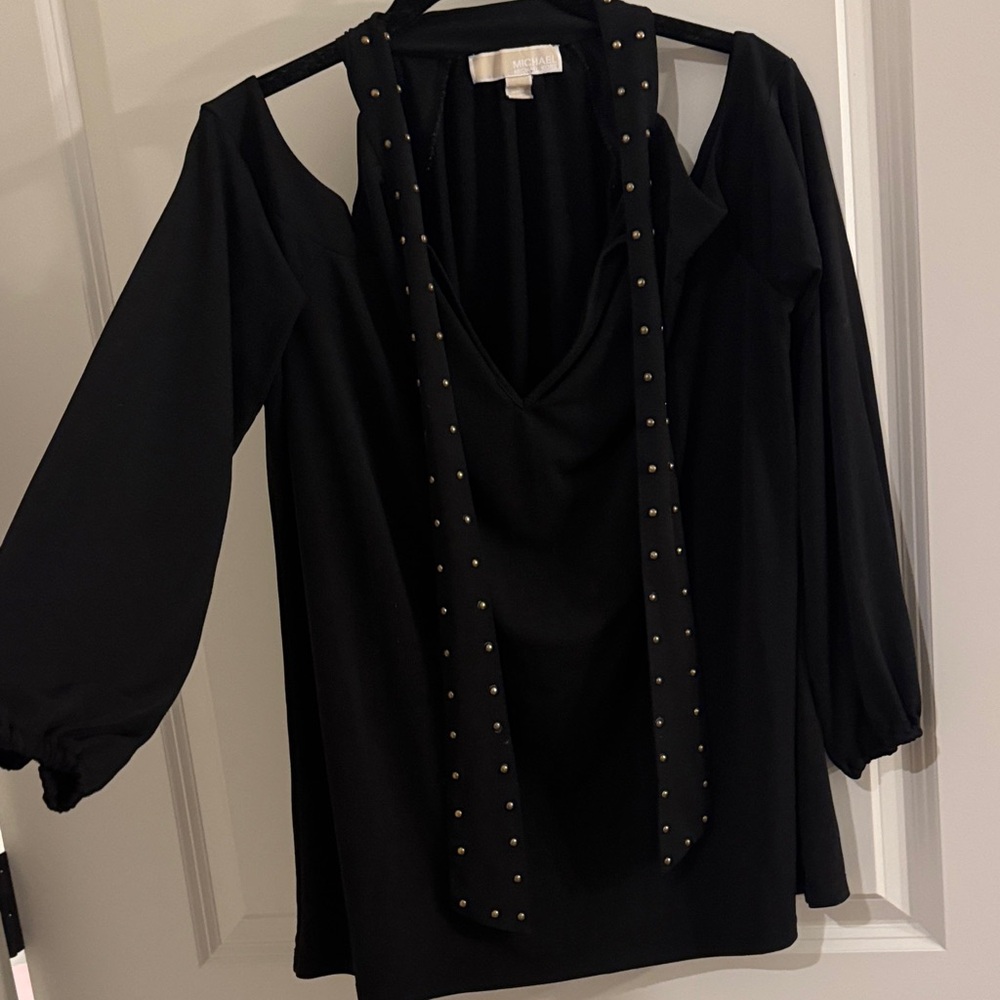 Black Longsleeve Women's Top with Open Shoulders